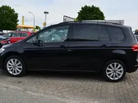 Gebraucht VW Touran Comfortline 150 PS (110 kW) 2023 Schwarz Van / Kleinbus