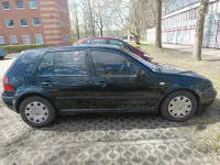 Gebraucht VW Golf IV 75 PS (55 kW) 2002 Schwarz Kleinwagen