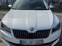 Gebraucht Skoda Superb Style 180 PS (132 kW) 2018 Weiß Kombi