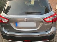Gebraucht Suzuki SX4 120 PS (88 kW) 2015 Grau SUV