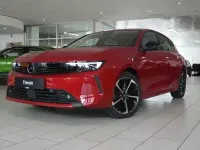 Gebraucht Opel Astra Elegance 131 PS (96 kW) 2023 Chili rot metallic Kleinwagen