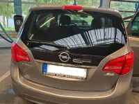 Gebraucht Opel Meriva Edition 101 PS (74 kW) 2011 Braun Van / Kleinbus
