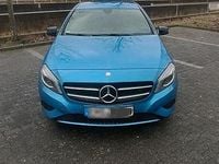 Gebraucht Mercedes A200 140 PS (102 kW) 2015 Blau Kleinwagen