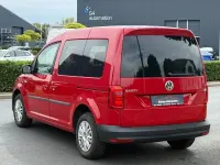 Gebraucht VW Caddy Trendline 102 PS (75 kW) 2018 Rot Van / Kleinbus