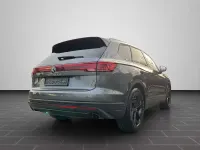 Gebraucht VW Touareg Basis 286 PS (210 kW) 2025 Siliziumgrau metallic (metallic) SUV