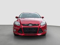Używany Ford Focus Titanium 150 KM (110 kW) 2011 Czerwony Kombi