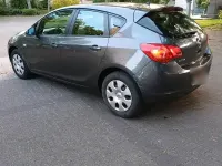 Gebraucht Opel Astra 90 PS (66 kW) 2012 Braun Kleinwagen
