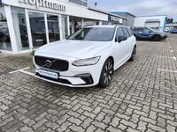 Gebraucht Volvo V90 Plus 257 PS (189 kW) 2024 Crystal white / metallic Kombi