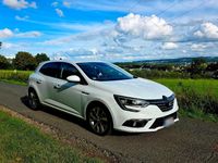 Gebraucht Renault Mégane IV Bose Edition 132 PS (97 kW) 2017 Weiß Kleinwagen