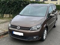 Gebraucht VW Touran Trendline 140 PS (102 kW) 2012 Braun Van / Kleinbus