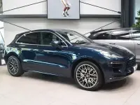 Gebraucht Porsche Macan Turbo Chrono 441 PS (324 kW) 2020 Blau SUV