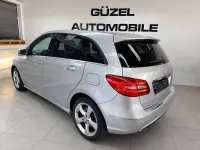 Gebraucht Mercedes B250 211 PS (155 kW) 2014 Silber Kleinwagen