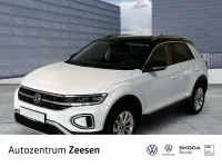 Gebraucht VW T-Roc Style 110 PS (80 kW) 2023 Pure white schwarz SUV