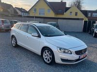 Gebraucht Volvo V60 114 PS (83 kW) 2014 Weiß Kombi