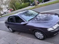 Gebraucht Opel Vectra 101 PS (74 kW) 1996 Blau Limousine