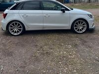 Gebraucht Audi A1 95 PS (69 kW) 2016 Weiß Kleinwagen