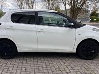 Gebraucht Citroën C1 SELECTION 69 PS (50 kW) 2017 Weiß Kleinwagen