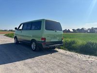 Usado VW Multivan 140 HP (102 kW) 1998 Verde Monovolume