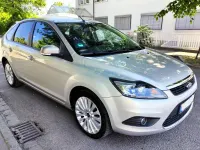 Gebraucht Ford Focus Titanium 125 PS (91 kW) 2008 Silber Limousine
