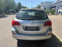 Gebraucht Opel Astra Active 140 PS (102 kW) 2012 Silber Kombi