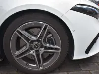 Gebraucht Mercedes A250 AMG line 224 PS (164 kW) 2024 Polarweiss  unilack Kleinwagen
