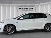 Gebraucht VW Golf VII GTI 230 PS (169 kW) 2016 Oryxweiss perlmutteffekt Limousine