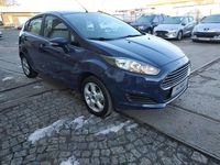Gebraucht Ford Fiesta 80 PS (58 kW) 2014 Blau Kleinwagen