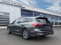 Neu Ford Focus ST-Line X 155 PS (114 kW) 2025 Magneticgrau (metallic) Limousine