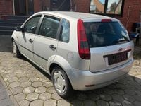 Gebraucht Ford Fiesta 60 PS (44 kW) 2005 Silber Kleinwagen