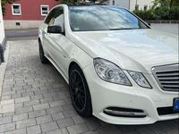 Gebraucht Mercedes E200 184 PS (135 kW) 2011 Weiß Limousine