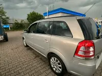 Gebraucht Opel Zafira 2010 Silber Van / Kleinbus