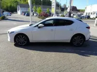 Gebraucht Mazda 3 Selection 122 PS (89 kW) 2022 Arctic white Limousine