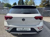 Gebraucht VW T-Roc Style 116 PS (85 kW) 2023 Grau SUV
