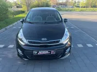 Gebraucht Kia Rio Spirit 90 PS (66 kW) 2016 Schwarz Kleinwagen