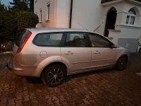 Gebraucht Ford Focus 108 PS (79 kW) 2007 Grau Kombi