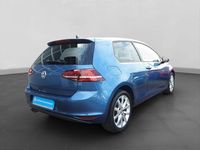 Gebraucht VW Golf VII Highline 122 PS (89 kW) 2014 Blau Limousine