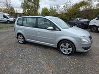 Gebraucht VW Touran Trendline 140 PS (102 kW) 2010 Silber Van / Kleinbus