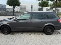 Gebraucht Opel Astra 115 PS (84 kW) 2010 Grau Kombi