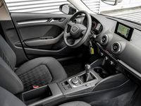 Gebraucht Audi A3 Attraction 110 PS (80 kW) 2016 Schwarz Limousine