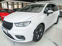 Używany Chrysler Pacifica Limited 291 KM (214 kW) 2023 Biały Minivan