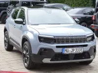 Neu Jeep Avenger EV Summit 114 kW (156 PS) 2026 Grau SUV