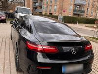 Second-hand Mercedes 220 194 CP (142 kW) 2017 Negru Coupe
