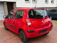 Gebraucht Renault Twingo 58 PS (42 kW) 2008 Rot Kleinwagen