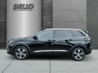 Gebraucht Peugeot 5008 Allure 131 PS (96 kW) 2023 Lackierung schwarz perla nera/ SUV
