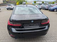 Gebraucht BMW 320e Advantage 163 PS (119 kW) 2022 Schwarz Limousine