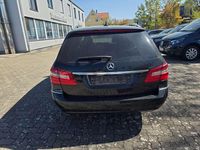 Gebraucht Mercedes E220 170 PS (125 kW) 2010 Obsidianschwarz  metalliclack Kombi