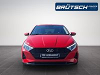 Gebraucht Hyundai i20 Intro Edition 101 PS (74 kW) 2021 Tomato red Kleinwagen