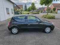 Gebraucht Renault Clio 60 PS (44 kW) 2002 Schwarz Limousine