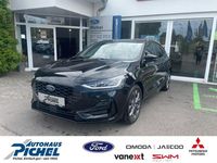 Gebraucht Ford Focus ST-Line 125 PS (91 kW) 2023 Schwarz(metallic) Limousine
