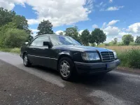 Gebraucht Mercedes 230 132 PS (97 kW) 1992 Schwarz Coupé